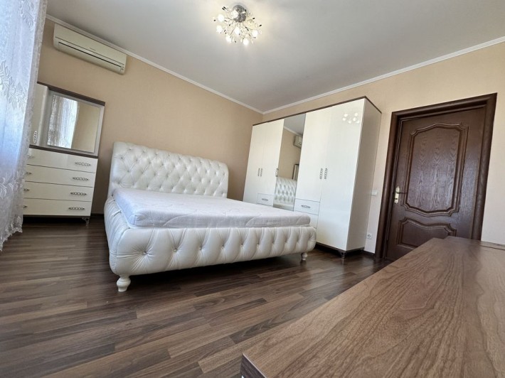 Продаж 3к, вул. Дніпровська набережна, 19-В, Осокорки (River Mall) - фото 1