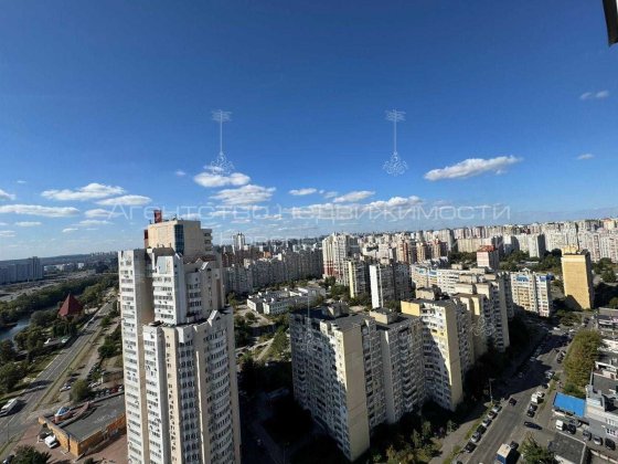 Продаж 5-к. квартири / 173,6м2 / Срібнокільська, 3в Київ