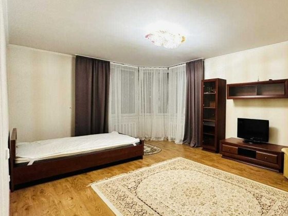 Метро Харьковская, Харьковское шоссе, 56. Киев