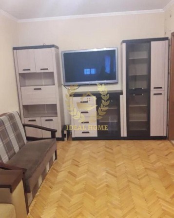 Комфортна 3-кімнатна квартира біля метро Харківська - фото 1