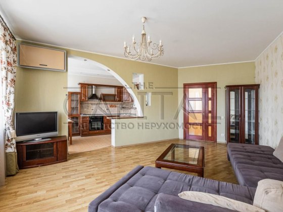 Продаж квартири, вул. Микільсько-Слобідська, Дніпровський р-н Киев