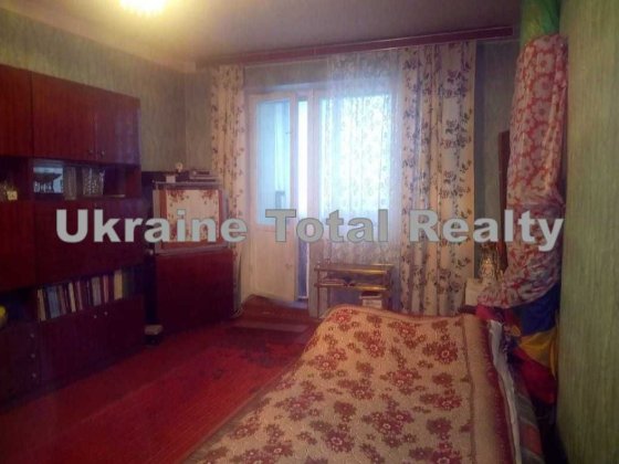 ТРОЕЩИНА! 2 кімнатна квартира 52м2 під ремонт! Вул Бальзака 38 Київ