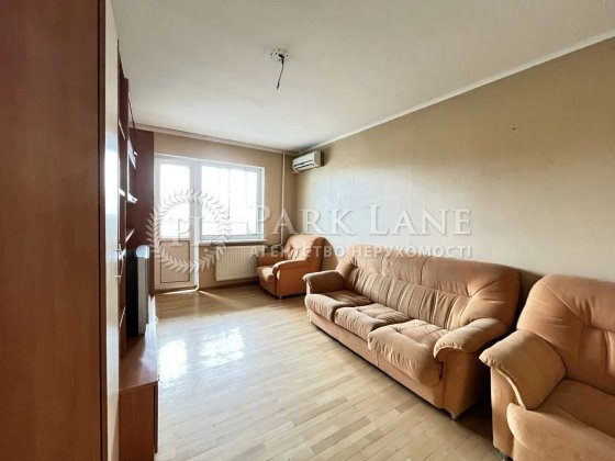 2кімнатна, Троєщина, Архитектора Николаєва, 9а, з ремонтом і меблями! Киев