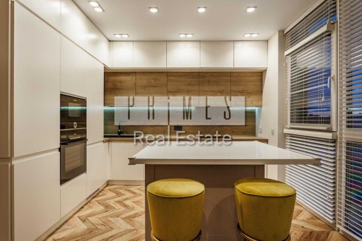 Продажа 3к квартиры 103м2, Французский квартал 2, ул. Предславинская - фото 1