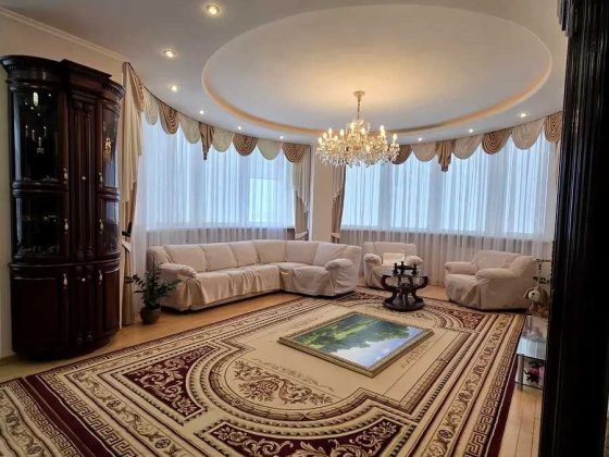 3-кімн. 125 м² Оболонь | Генератор, панорама, м.Мінська Киев