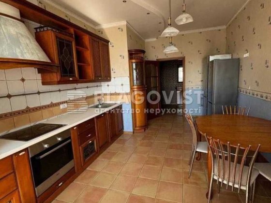 Коновальця Євгена (Щорса), 32а, ЖК Митець, 4-х кім 182м2 Киев