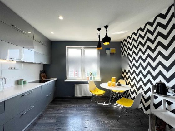 Світла й затишна 3-к квартира вул Макаренка 1-А Киев