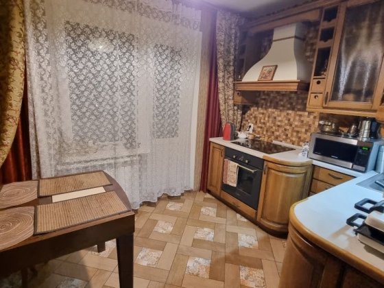 Без%, Продаж 3к.кв. Бальзака 86 Київ