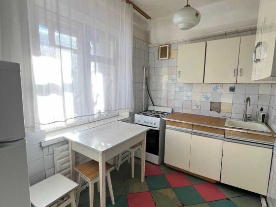 Продам 2 кім.кв., пр-т Лісовий 33 Киев