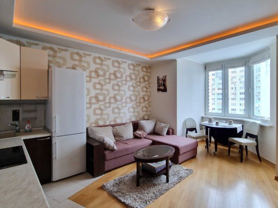 Затишна 2-кімнатна квартира 80 м² вул. Урлівська 21-А Київ