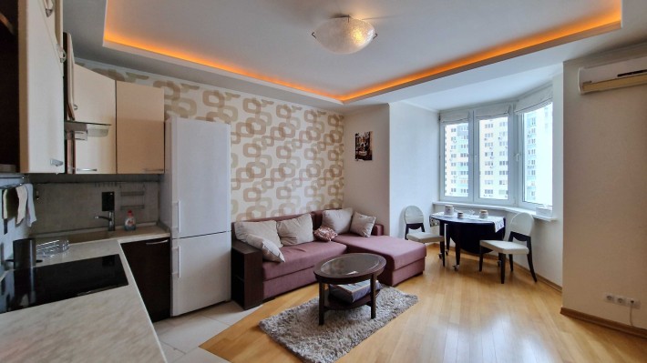 Затишна 2-кімнатна квартира 80 м² вул. Урлівська 21-А - фото 1