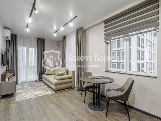 Квартира, 1к. Дизайнерський ремонт. Максимовича, 28к, Голосіїв Киев