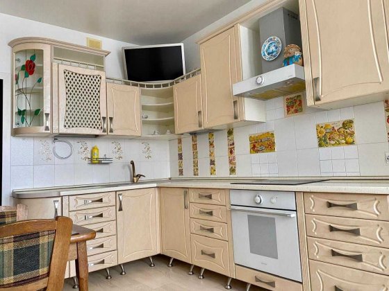 Продаж 1-к квартири Чавдар Єлизавети вул.7  метро Осокорки -5хв. Киев