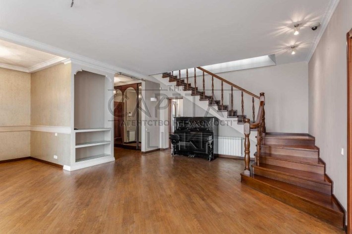 Продаж 5к квартири 213м2, вул. Орлика Пилипа , Печерский район - фото 1