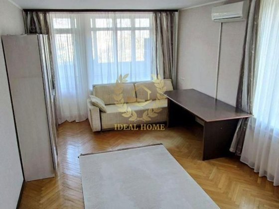 Продається 1к квартира вул.Митрополита А. Шептицького м.Лівобережна Киев