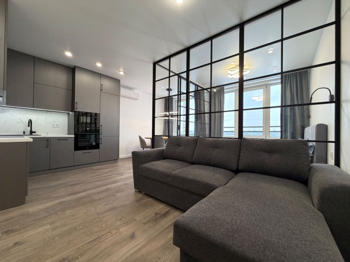 Продаж 1к, ЖК Seven (Севен), Дніпровська наб. 20-Б - фото 1