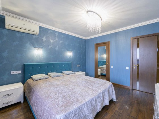 Продаж трикімнатної квартири Урлівська, 38, Позняки, Осокорки Київ