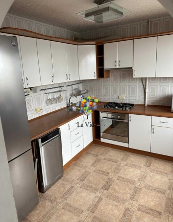 Продаж 3к квартири вул.Березняківська 30 - фото 1