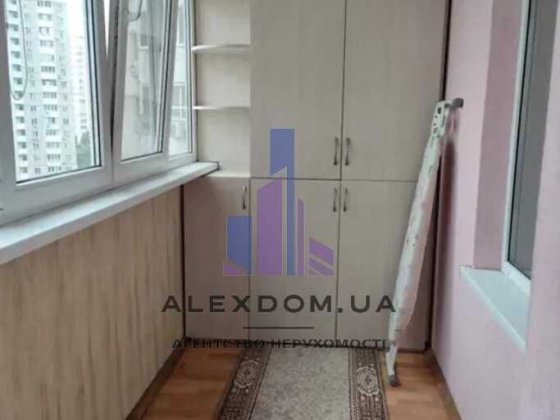 Продаж 1к квартири вул. Милославська 45. Троєщина у Киев