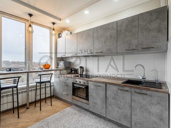 Продаж дворівневої квартири в Голосіївському районі Киев