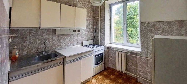 Продаж 2 кім. квартири вул. Чупринки, Дарницька площа. - фото 1