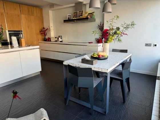 Шикарна квартира по вулиці О.Екстер, 9 (130 м2) Киев