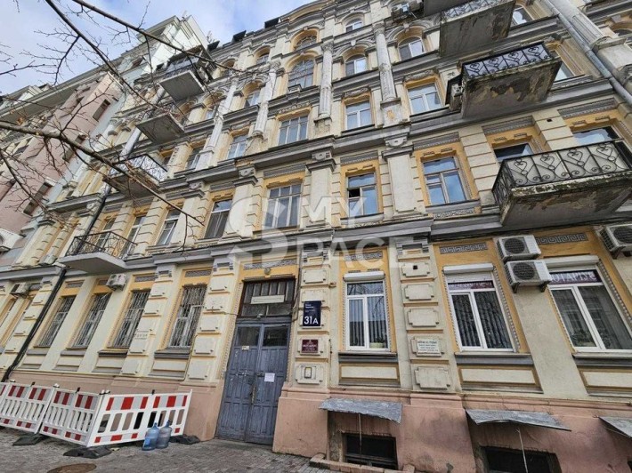 Центр 3к квартира, 96м. Євгена Чикаленка 31а, Царський будинок - фото 1