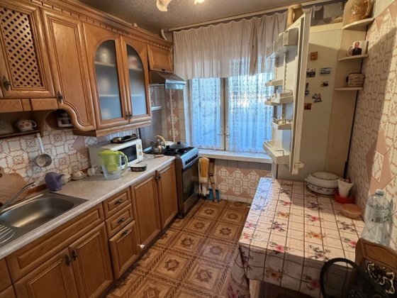 Продажа 2-х кімнатної квартири на Русановській Набережній 18 Київ