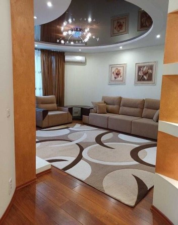 Продаж 2 кім.квартири, вул. Митрополита А. Шептицького 10 - фото 1