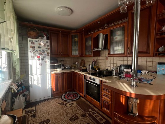 3-кімнатна квартира 78 м² біля метро Вирлиця, паркомісце, закрита тери Київ