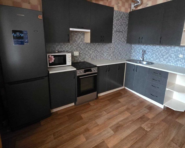 Продам 3к 98м2 Осокорки ЖК Молодіжний квартал вул.Г.Ващенка 1 - фото 1