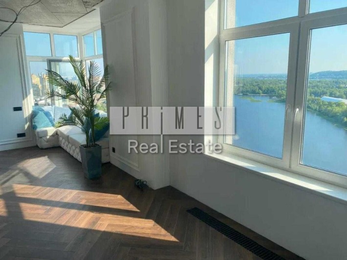 Русанівська Гавань Продаж видової 2кім квартири з частковим ремонтом - фото 1