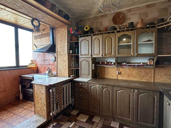 вул. Вишняківська продаж 3-кімнатної - 81 м2 метро Харківська 10 хвили Киев