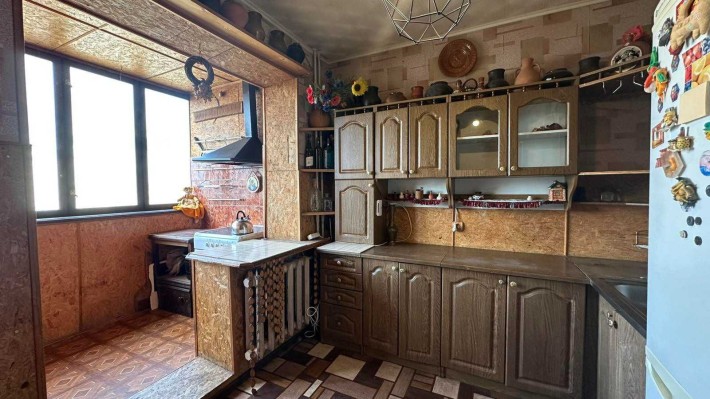 вул. Вишняківська продаж 3-кімнатної - 81 м2 метро Харківська 10 хвили - фото 1