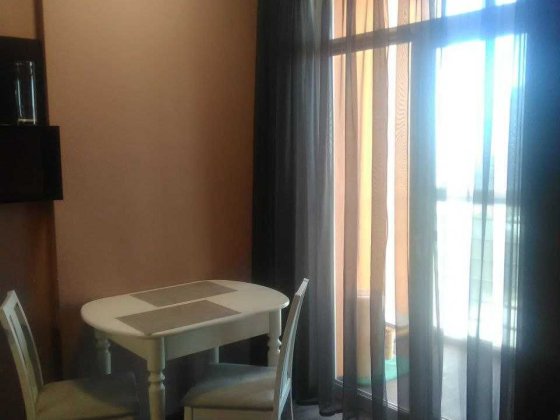 Ракетна 24. Однокімнатна з ремонтом. Київ