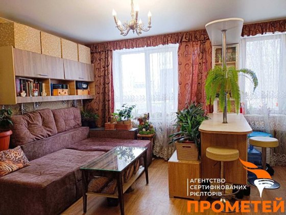 Продаж 1к квартири вул. Василія Яна 16. метро Олімпійська Киев