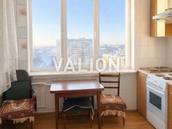 Продаж 3к вул Лятошинського 22 Голосіївський рн Теремки 2 Правий берег Киев