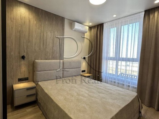 Продаж 1 кімн. квартири ЖК Dock32 за адресою Степана Бандери 32д Киев