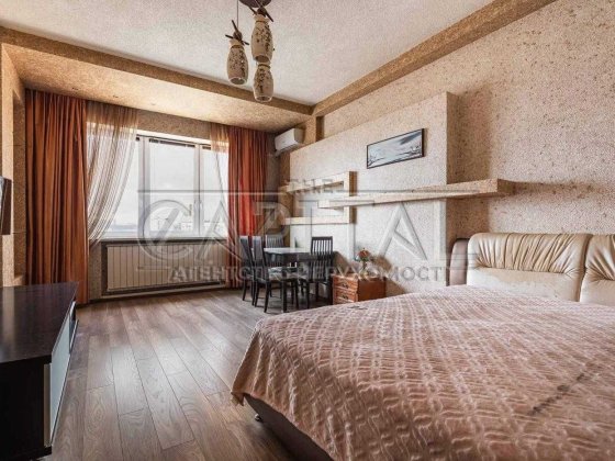 Простора квартира біля парку Наталка — ЖК «Оазис» Київ