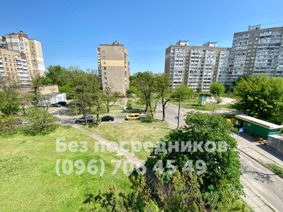 Продається 1 кімнатна квартира вул. Горлівська 38/40 (Горловская) Киев