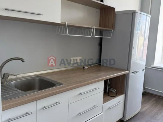 Продам 4к квартиру вул. Антоновича, метро Олімпійська Киев