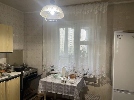 Продаж 3-х кімнатної квартири, Київ, Ревуцького 7а Киев