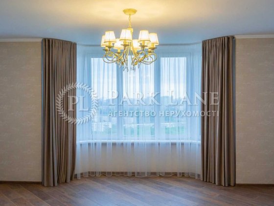 Продаж 3к кв з ремонтом Героїв Оборони Голосіївська Васильківська Без% Киев