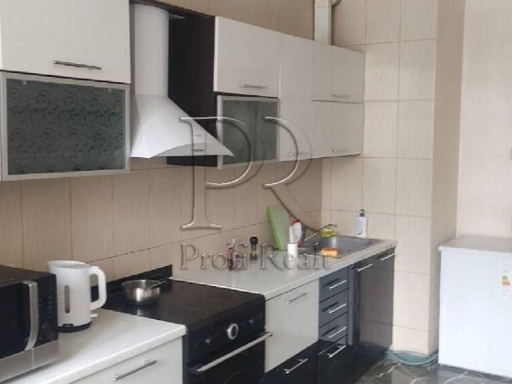 Продається 2 к кв з ремонтом/Срібнокільська/Княжий затон/метро Позняки Киев