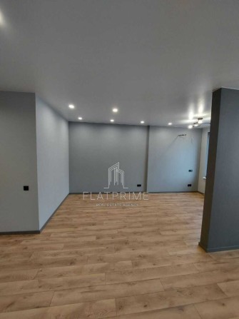 Метрополіс, 2 будинок, 3 й поверх, з ремонтом, готовий бізнес. 42 м. - фото 1