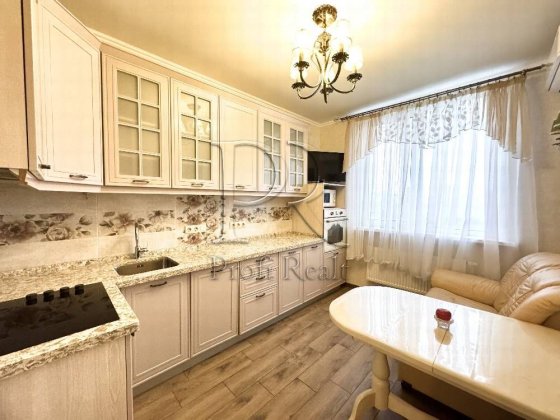 Продаж 1к кв ЛікоГрад/Ломоносова/Максимовича/PerfectTown/Нова Англія Киев