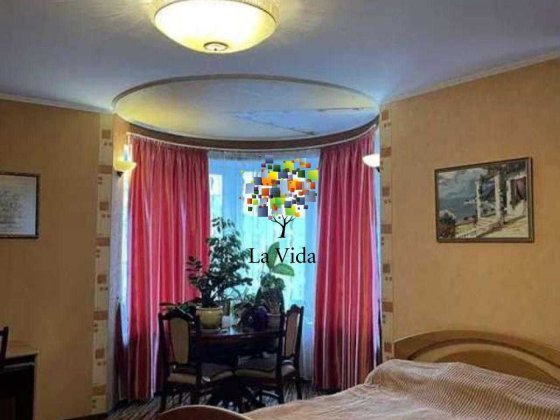 Продаж 2к квартии Днепровська набережна 26а Київ