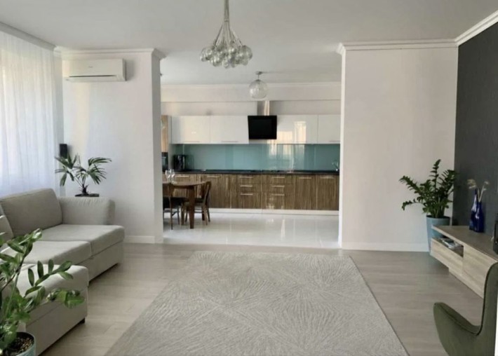 Продам 3к квартиру Ахматової 30, 106 м. Позняки - фото 1