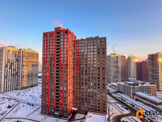 Без%Варшавський3, буд.10.2, 41.5м2 ЗДАНИЙ в експлуатацію,перепоступка! Киев