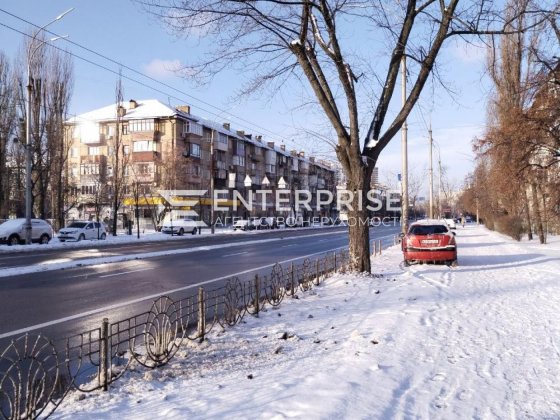 Продаж однокімнатна квартира, проспект Миру, метро Дарниця Київ